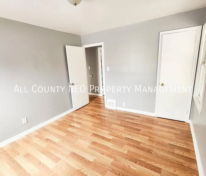 16409 Cloverside Ave — Photo 13