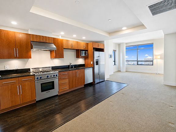 2nd image of 88 E San Fernando St Unit 1710