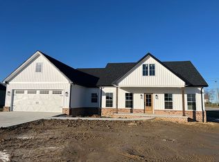 14 Felix Ln, Loretto, KY 40037