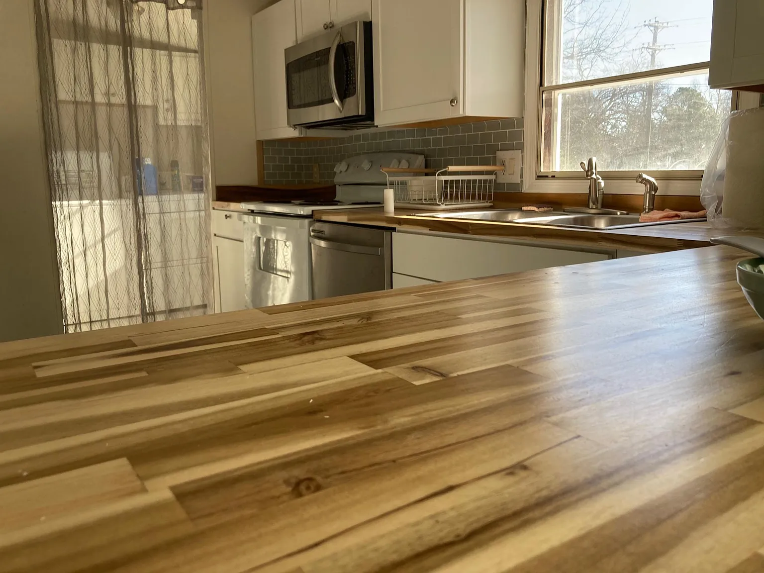 3 bed, 1200 sqft, $2,900 — Photo 3
