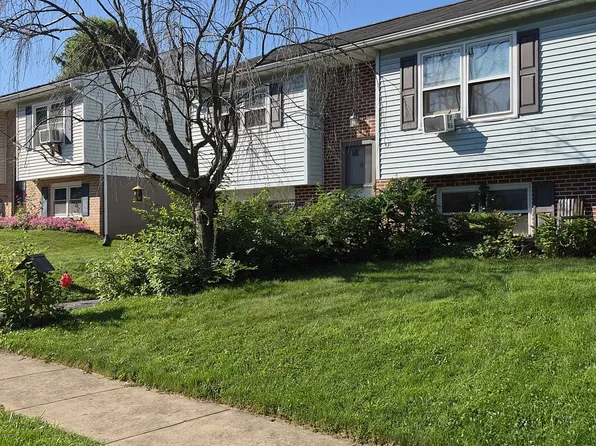 207 Heather Ln, Ephrata, PA 17522