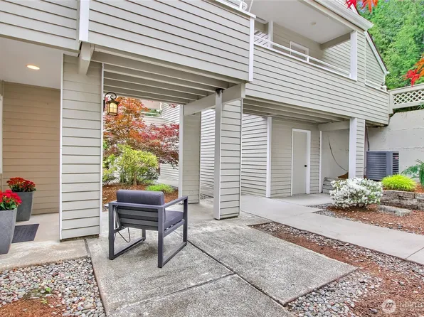 4231 220th Place SE #1101, Issaquah, WA 98029