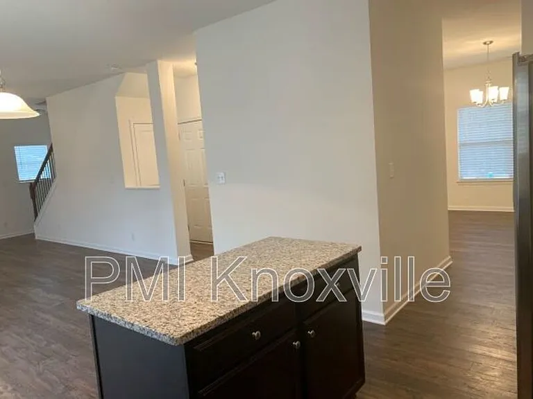 5371 Calvert Ln — Photo 8