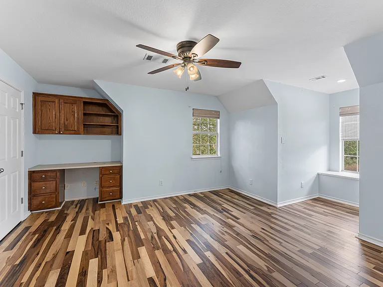 1060L Great Oaks — Photo 48