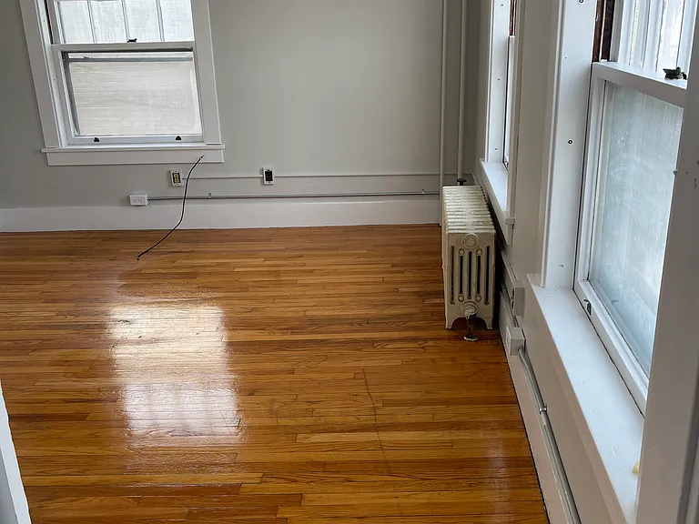 46 S Main St — Photo 4