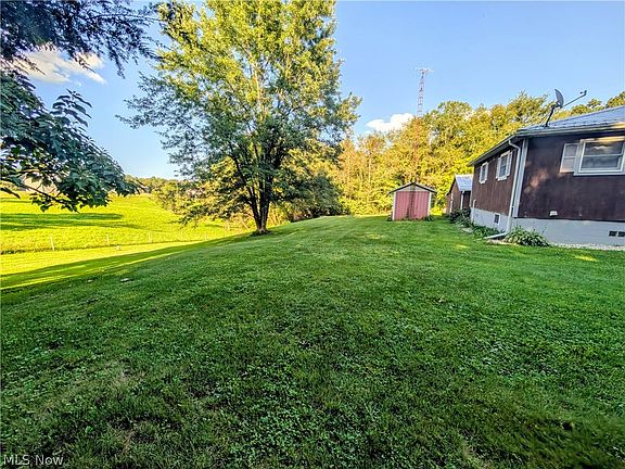 3rd image of 120 Glory Rd