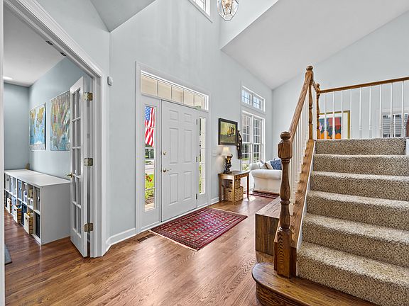 5th image of 28620 Ashford Ct