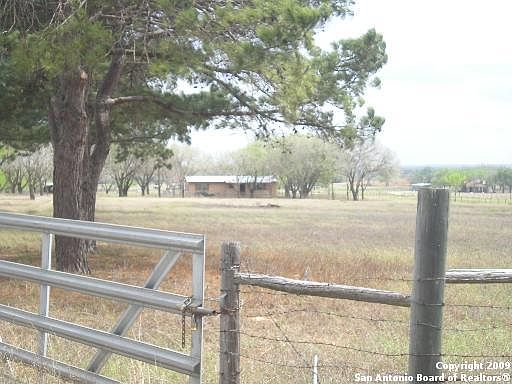 2nd image of 1626 N FM 1346