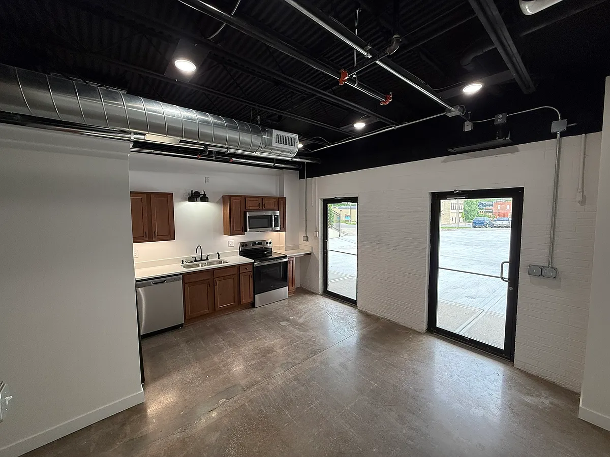 Building Photo - 511 S 5th St #F
