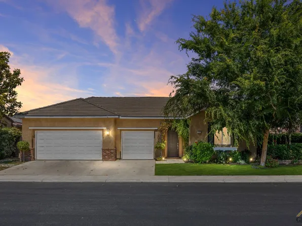4912 Pelican Hill Dr, Bakersfield, CA 93312