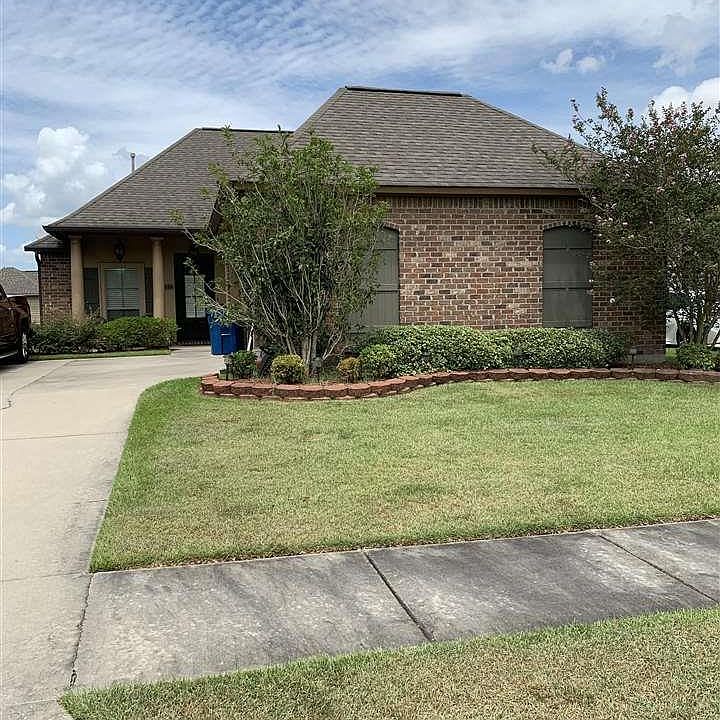 2nd image of 3954 Olivia Dr