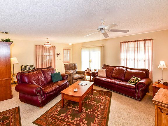 5th image of 16962 SE 94th Sunnybrook Cir