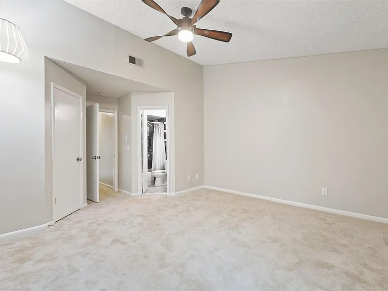 5902 Stratton Park Dr — Photo 17