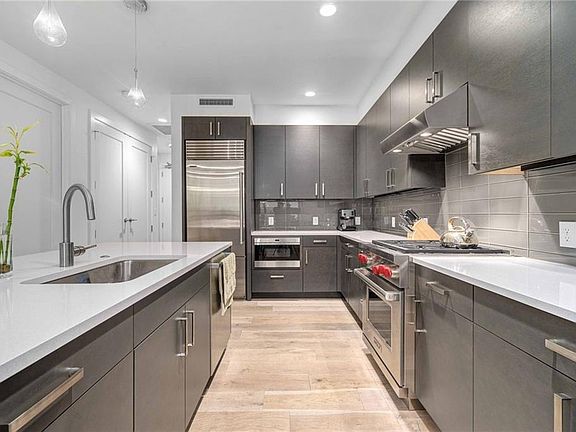 3rd image of 222 West Ave Unit 1614