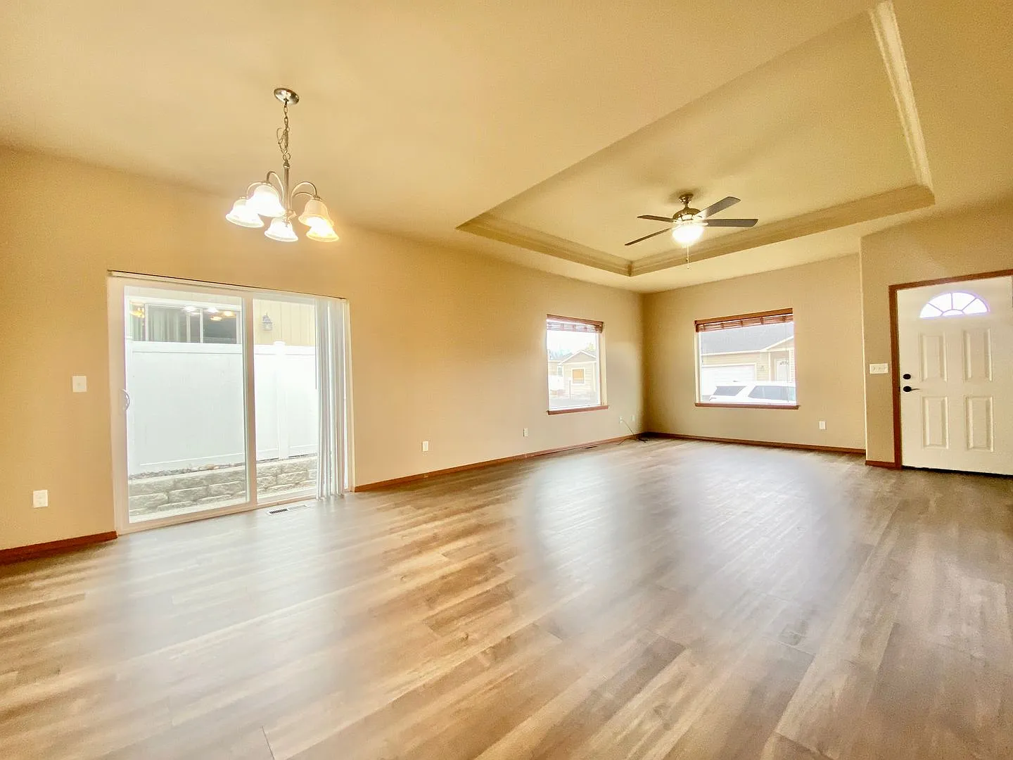3102 Swan Avenue — Photo 2