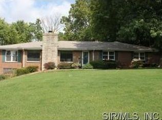 819 Willoway Ave, East Alton, IL