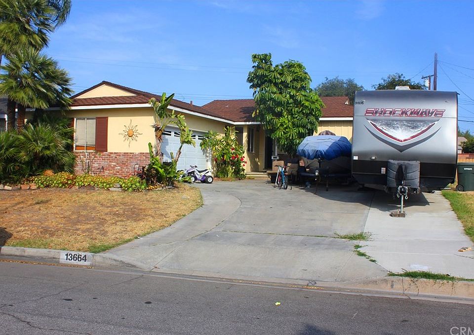 1st image of 13664 Ocana Ave