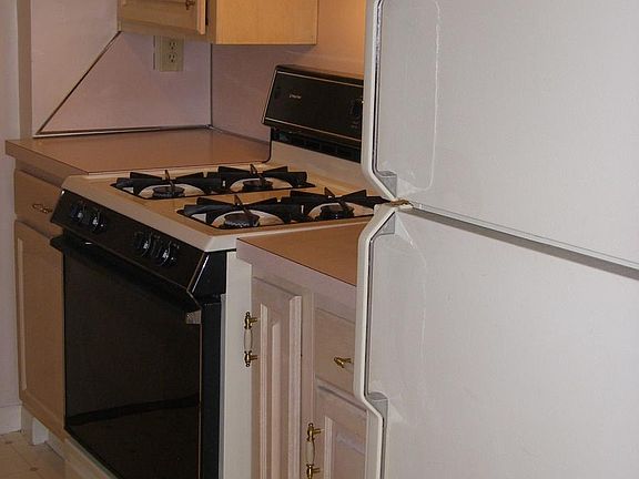 2nd image of 1301 N Harrison St APT 1208