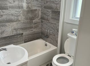 177 Brightman St APT 2, Fall River, MA 02720