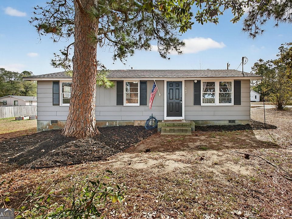 1st image of 302 Randall St