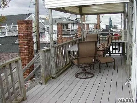 103 Pacific Blvd APT 2 photo 1