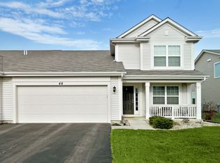 48 Catamaran Cir, Hampshire, IL 60140