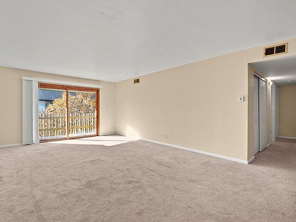 3rd image of 16 Kingery Quarter #201