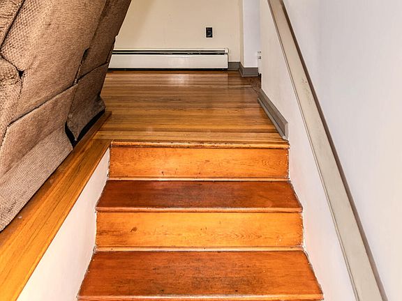 4th image of 68 Parkcrest Drive
