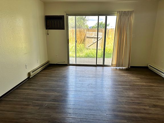 3rd image of 302 Evergreen Ln #F