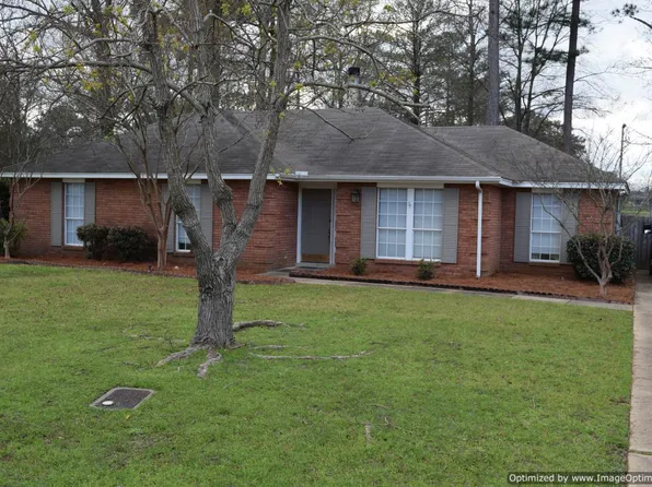473 Saddlewood Dr, Pike Road, AL 36064