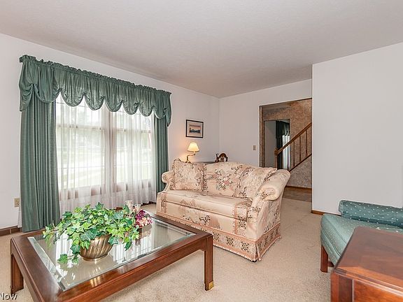 5th image of 7102 Briarcliff Ct