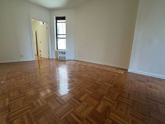 2nd image of 323A E 89th St #W5