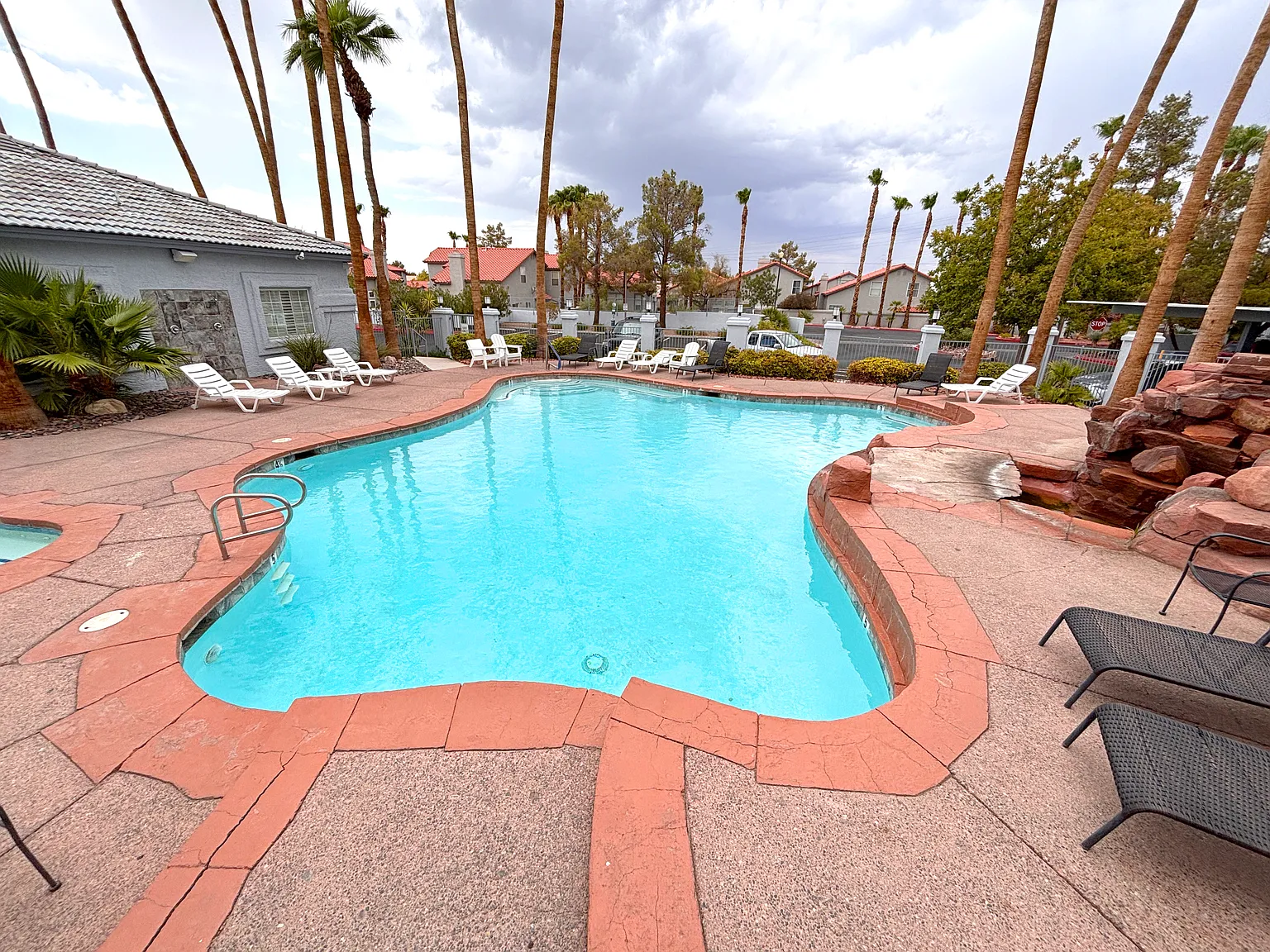 2 bed, 931 sqft, $1,495 — Photo 2
