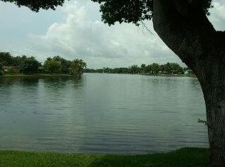 2270 Oak Ct #2270, Pembroke Pines, FL 33026
