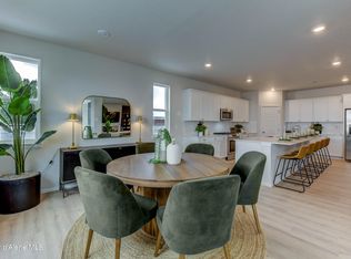 86 E Sandmyrtle Ave, Hayden Lake, ID 83835