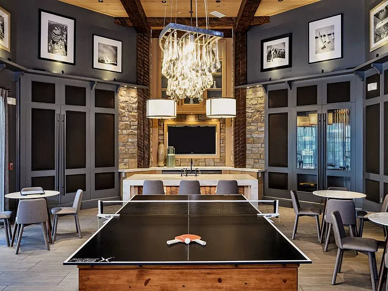Sports Lounge