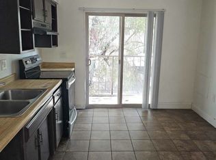 510 N Locust St APT C, Visalia, CA 93291