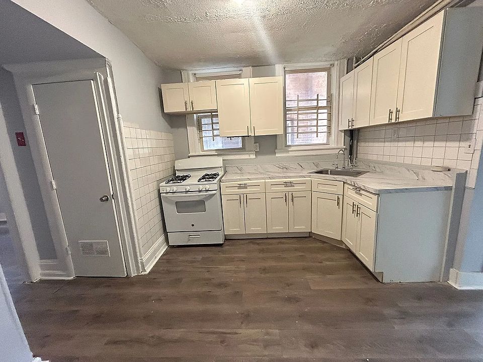 1st image of 351 Forrest St #5D
