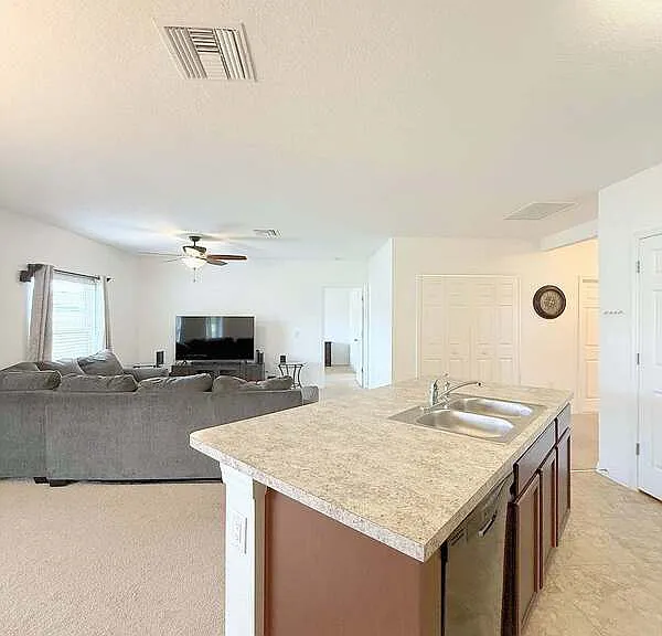 18715 Alfaro Loop — Photo 10