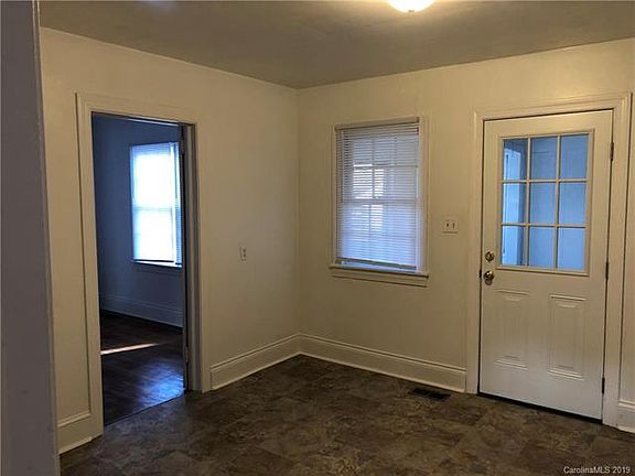 3rd image of 418 N Grove St