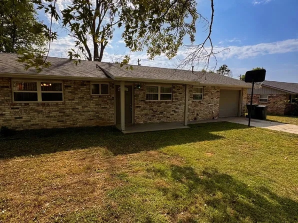 1821 S Beth Dr, Rogers, AR 72758