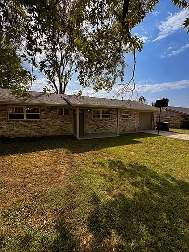 1821 S Beth Dr Photo 1