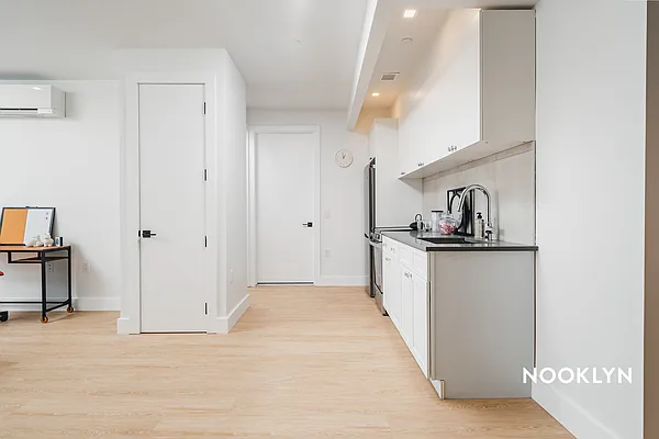 Rented by Nooklyn NYC LLC | media 5