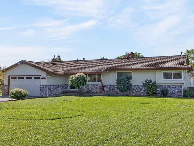3167 Baseline Rd — Photo 5