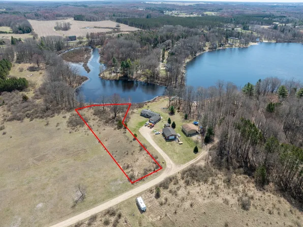 13384 Swistier Dr, Remus, MI 49340