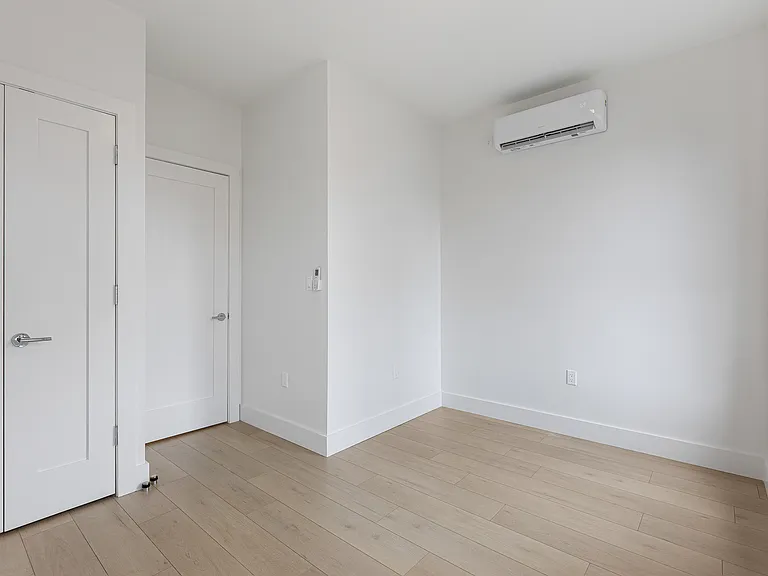 352 Palmetto St #1L — Photo 13