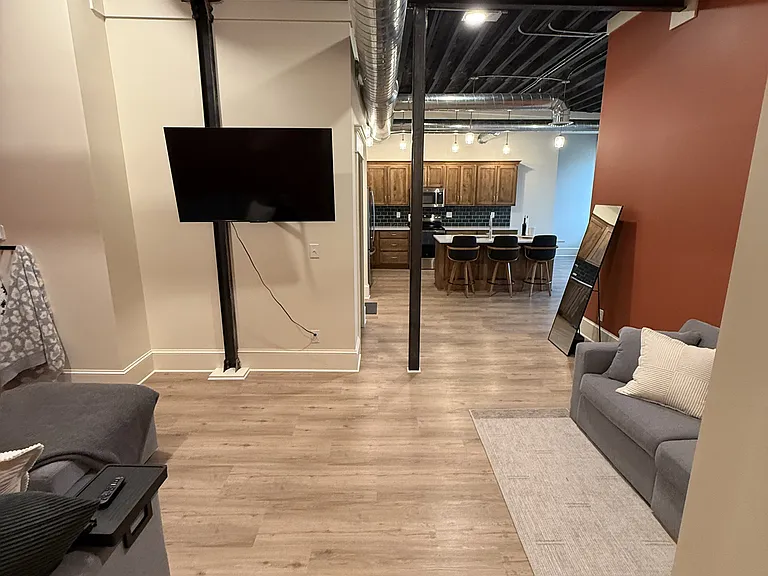 33.5 N Broad St — Photo 7