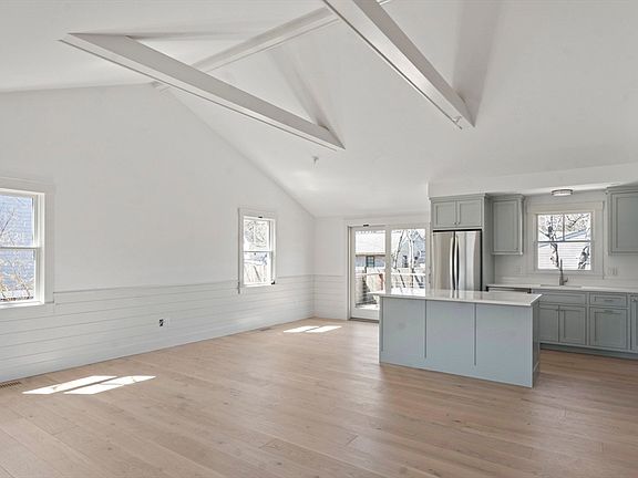 2nd image of 10 Winthrop Ave