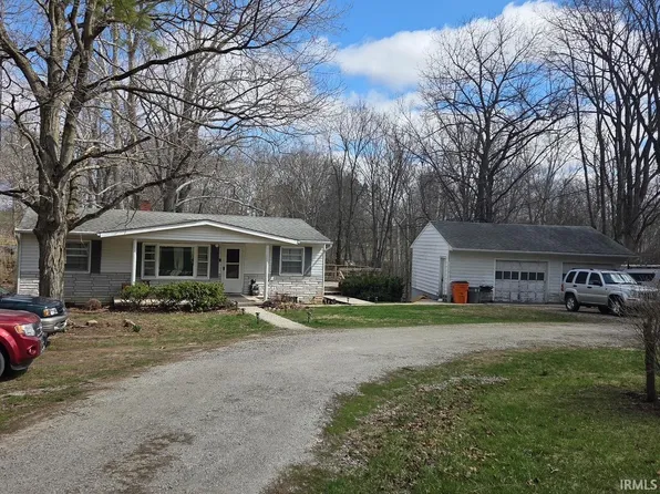 2419 South St #800-E, Walton, IN 46994