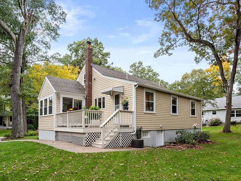 18 Winslow Rd — Photo 13